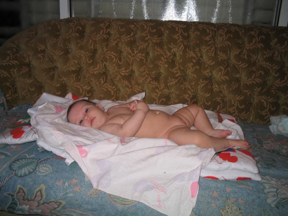 amalia4months02